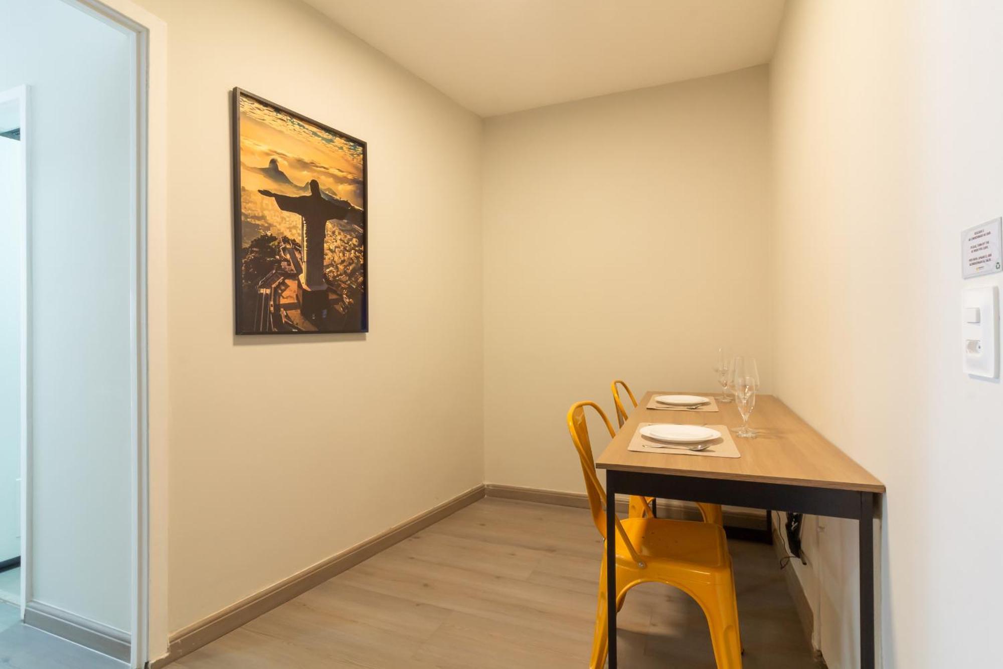 Apartamento Conforto No Centro Do Rio - Rb1701 *